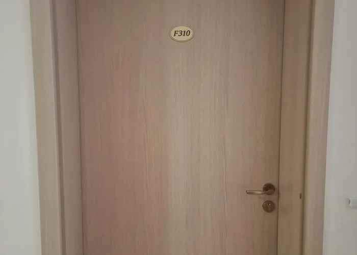 Апартамент Charming At The Seaside *