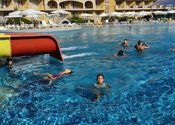 Charming At The Seaside Апартамент *